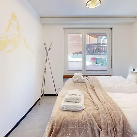 Capri Matterhorn View * Zermatt